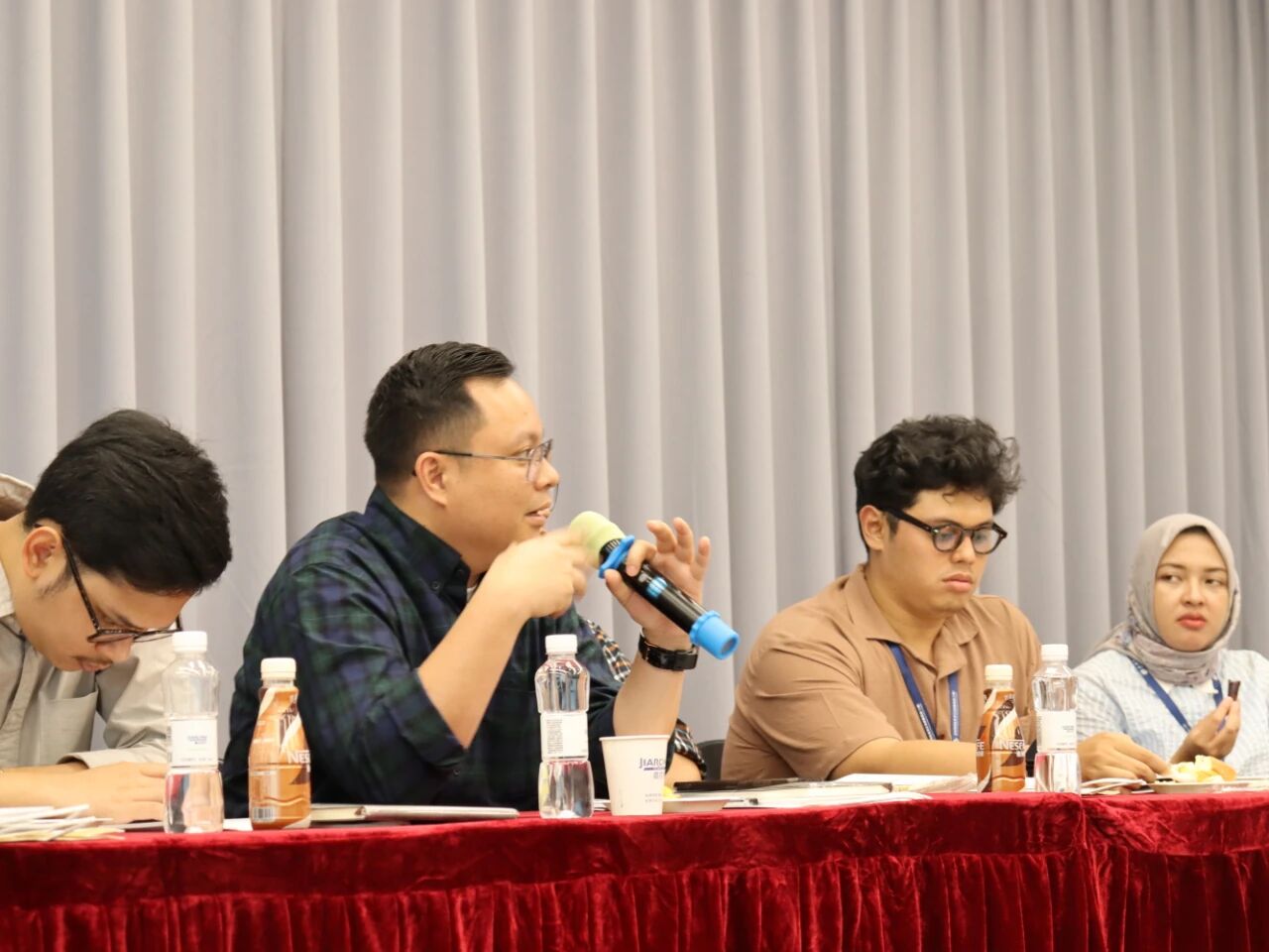 嘉戎技術(shù)交流會(huì)現(xiàn)場 嘉戎技術(shù)交流會(huì)現(xiàn)場